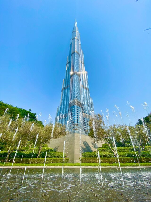 Dubai’s Iconic Skyline: A Look at its Famous Buildings