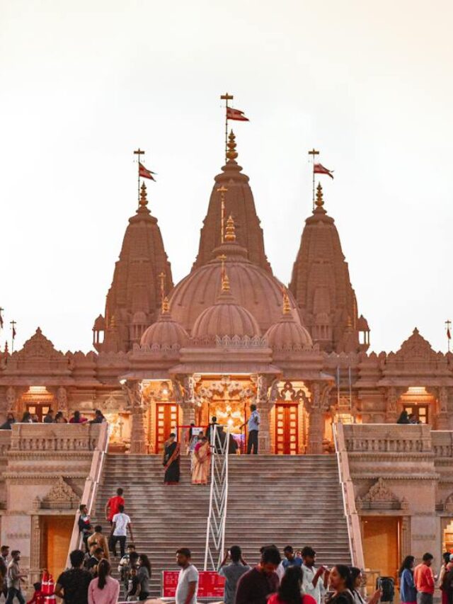 TOP 10 TOURIST PLACES IN AYODHYA